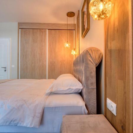 Apartment Grand Karavel Centre Varna Exterior foto